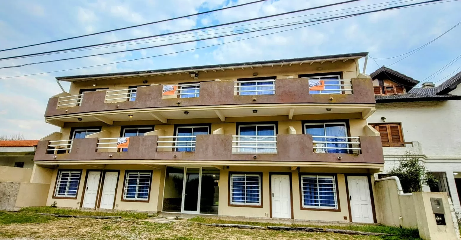 Departamento en Lucila del Mar - 2 Amb. 1* piso Frente Al Mar La Lucila D9 (ID 21)